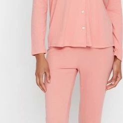 Trendyol Vrouwen Standaard Kraag Pyjama Set -Pyjama-S-Dames Winkel 279x840 5