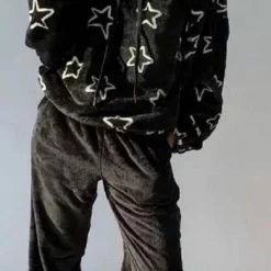 Vienetta Warme Winter Pyjama Dames Pluche | Lange Mouw Lange Broek | Zwart | Dames Huispak | Dikke Winterpyjama | Stof Zoals Bont L -Pyjama-S-Dames Winkel 350x840