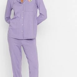 Trendyol Vrouwen Standaard Kraag Pyjama Set