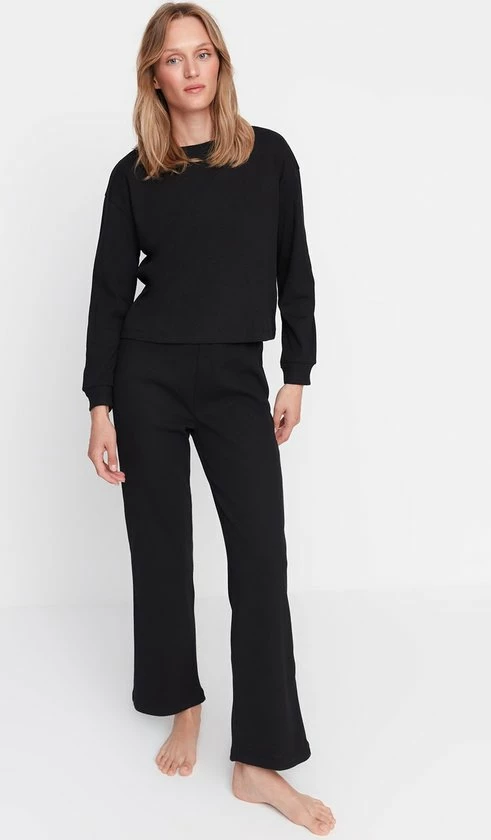 Trendyol Vrouwen Standaard Ronde Hals Pyjama Set 1 Trendyol Vrouwen Standaard Ronde Hals Pyjama Set