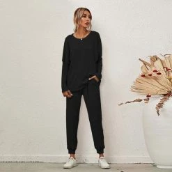 Merkloos Huispak Dames, Loungewear, Joggingpak Liberty. Kleur Zwart. Maat M. -Pyjama-S-Dames Winkel 550x550 92