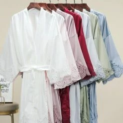 Merkloos Kimono Dames Badjas Satijn, Wit Extra Zacht Mat Satijn Met Kant, Ochtendjas Maat XS T/m L, Uniek Cadeau Vrouw