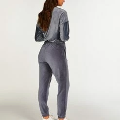 Hunkemöller Dames Nachtmode Top Met Lange Mouwen Velours Rib - Grijs - Maat L -Pyjama-S-Dames Winkel 550x660 381