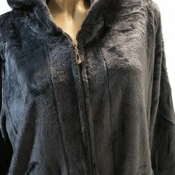 Merkloos Dames Fleece Huispak S/M Zwart -Pyjama-S-Dames Winkel 550x697 1