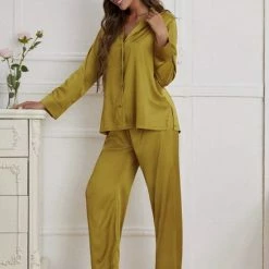 Merkloos MKL - Dames Pyjama Nachthemd Satijn / Kamerjassen - Elegant Nachtjapon - Mosterd Geel Nachthemd - Lingerie Set Van 2, Broek En Blouse - Kimono - Lingerie - Nachtbadjas - Badjas - Nachtjapon - Slaapkleding - Lounge Pantalon - Maat S 6 Merkloos MKL - Dames Pyjama Nachthemd Satijn / Kamerjassen - Elegant Nachtjapon - Mosterd Geel Nachthemd - Lingerie Set Van 2, Broek En Blouse - Kimono - Lingerie - Nachtbadjas - Badjas - Nachtjapon - Slaapkleding - Lounge Pantalon - Maat S -Pyjama-S-Dames Winkel 550x728
