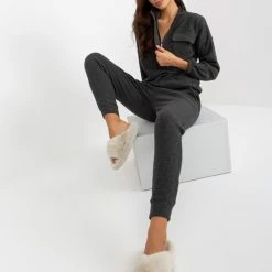 Merkloos Berrak Dames Huispak - Pyjama Dames Volwassenen - Pyjama - Pyjama Dames - Dames Pyjama - Maat S - Donkergrijs 6 Merkloos Berrak Dames Huispak - Pyjama Dames Volwassenen - Pyjama - Pyjama Dames - Dames Pyjama - Maat S - Donkergrijs -Pyjama-S-Dames Winkel 550x733 15