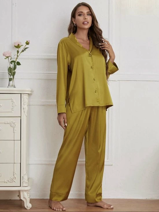 Merkloos MKL - Dames Pyjama Nachthemd Satijn / Kamerjassen - Elegant Nachtjapon - Mosterd Geel Nachthemd - Lingerie Set Van 2, Broek En Blouse - Kimono - Lingerie - Nachtbadjas - Badjas - Nachtjapon - Slaapkleding - Lounge Pantalon - Maat S 4 Merkloos MKL - Dames Pyjama Nachthemd Satijn / Kamerjassen - Elegant Nachtjapon - Mosterd Geel Nachthemd - Lingerie Set Van 2, Broek En Blouse - Kimono - Lingerie - Nachtbadjas - Badjas - Nachtjapon - Slaapkleding - Lounge Pantalon - Maat S - Afbeelding 4