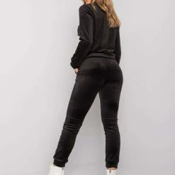 Merkloos Zwart En Wit Dames Velours Huispak Maat XL -Pyjama-S-Dames Winkel 550x733 63