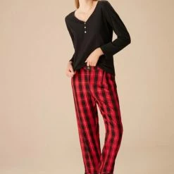 Merkloos Suwen- Dames Pyjama Set Zwart/Rood Geruite Maat S 5 Merkloos Suwen- Dames Pyjama Set Zwart/Rood Geruite Maat S -Pyjama-S-Dames Winkel 550x766 1