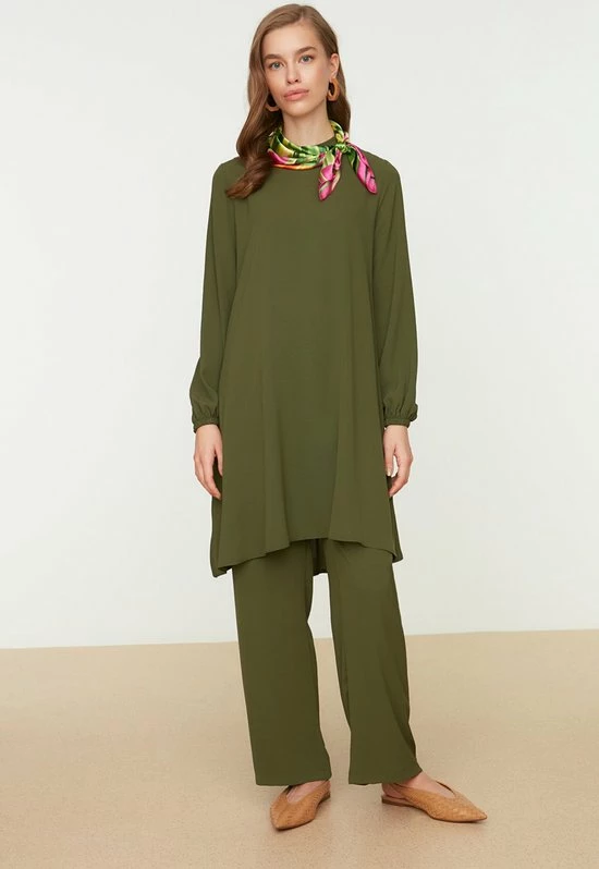 Trendyol Vrouwen Standaard Ronde Hals Tweedelige Set 5 Trendyol Vrouwen Standaard Ronde Hals Tweedelige Set - Afbeelding 5