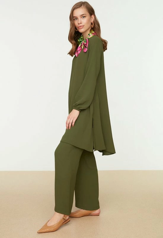 Trendyol Vrouwen Standaard Ronde Hals Tweedelige Set 3 Trendyol Vrouwen Standaard Ronde Hals Tweedelige Set - Afbeelding 3