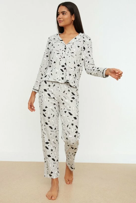 Trendyol Vrouwen Standaard Kraag Pyjama Set 4 Trendyol Vrouwen Standaard Kraag Pyjama Set - Afbeelding 4