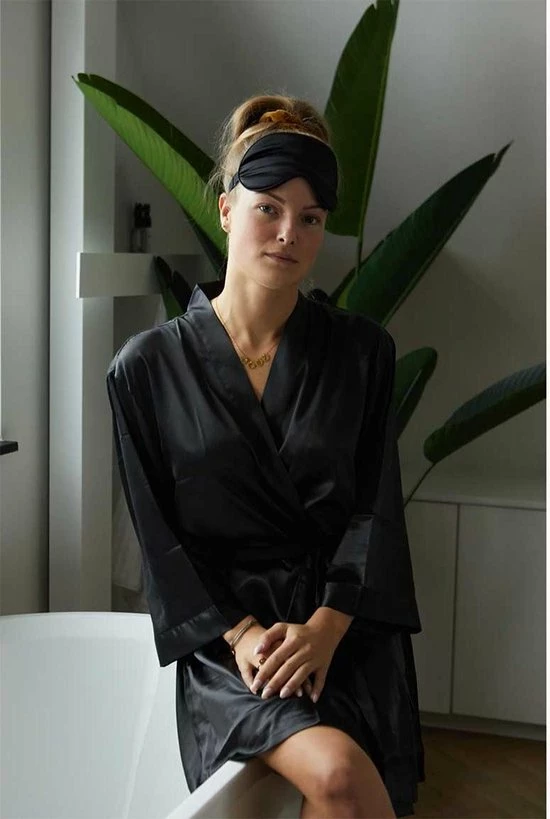 Merkloos Badjas Kimono Satijn Dames -100% Polyester Satijn – Zwarte Kamerjas - One Size (36-42) 7 Merkloos Badjas Kimono Satijn Dames -100% Polyester Satijn – Zwarte Kamerjas - One Size (36-42) - Afbeelding 7