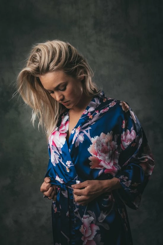 Merkloos Kimono Dames Badjas Blauw Peony Rose Satijn, Lang Model, One Size 7 Merkloos Kimono Dames Badjas Blauw Peony Rose Satijn, Lang Model, One Size - Afbeelding 7