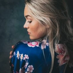Merkloos Kimono Dames Badjas Blauw Peony Rose Satijn, Lang Model, One Size 18 Merkloos Kimono Dames Badjas Blauw Peony Rose Satijn, Lang Model, One Size -Pyjama-S-Dames Winkel 550x824 69