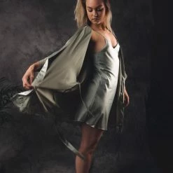 Merkloos Slipdress / Nachthemd Satijn Dames, Groen, Soft Touch AA Kwaliteit, Maat S/M, Cadeau Vrouw -Pyjama-S-Dames Winkel 550x824 82