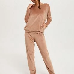Pyjama-S-Dames Winkel 26 Italian Fashion Juga| Warme Winter Pyjama Dames Fleece | Lange Mouw Lange Broek | Karamel | KORTING | SALE M