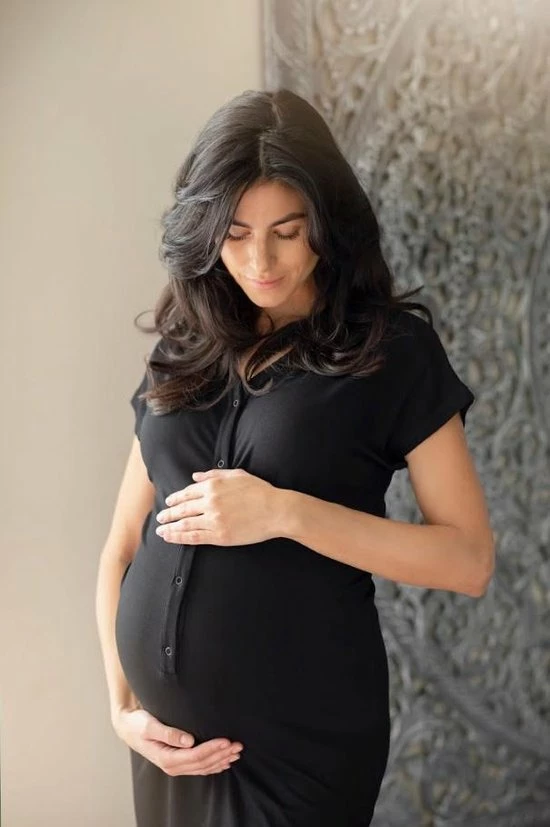 Het Bevallingsjurkje Bamboo Zwart Voor De Bevalling & Kraamtijd S/M 2 Het Bevallingsjurkje Bamboo Zwart Voor De Bevalling & Kraamtijd S/M - Afbeelding 2